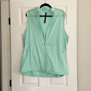 Lululemon Athletica Light Green Sleeveless Vest